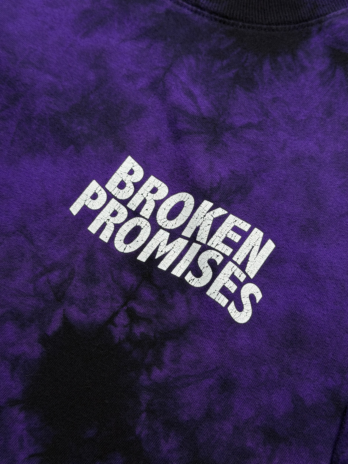 Playera Manga Larga Broken Promises – M