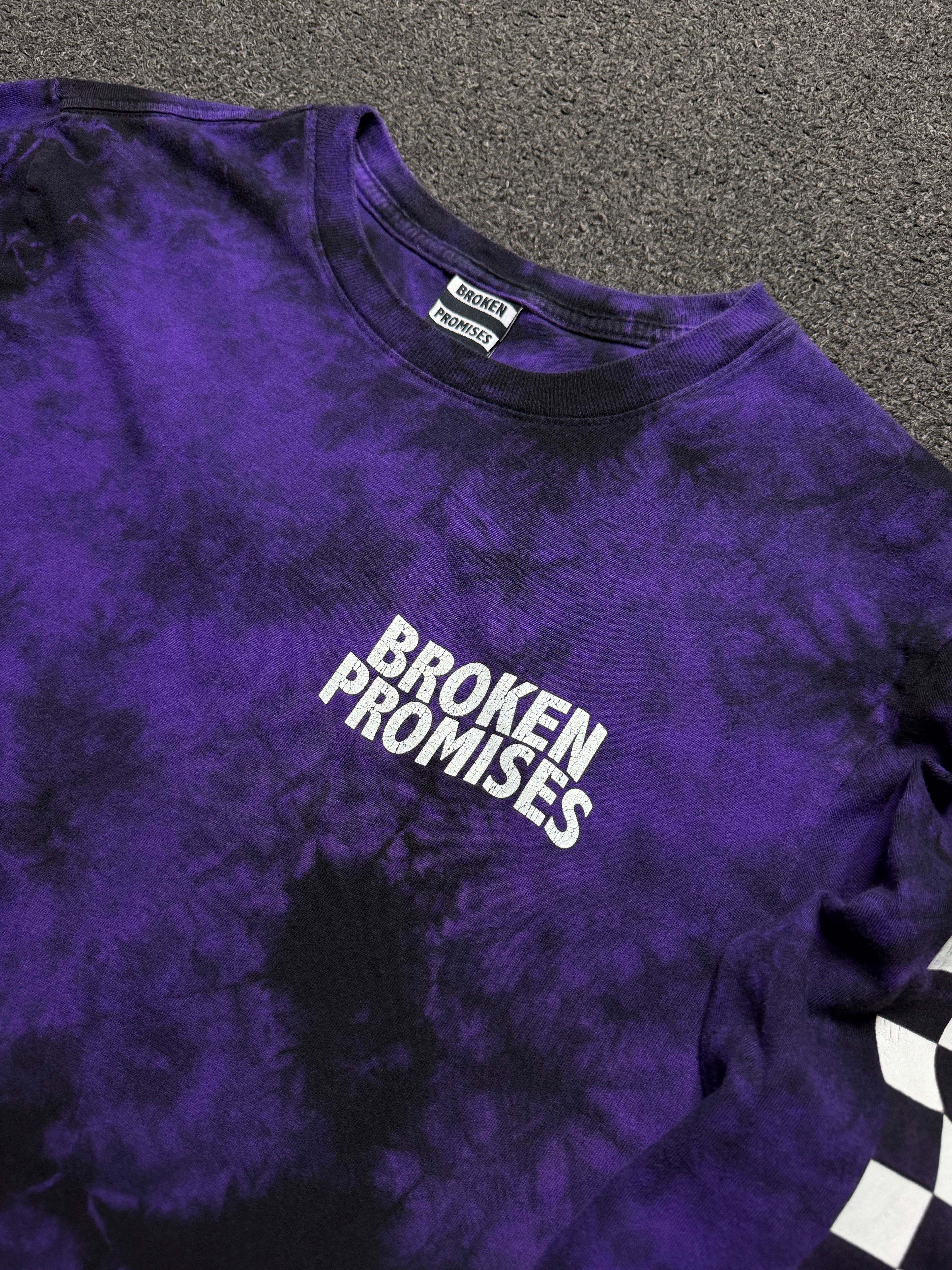 Playera Manga Larga Broken Promises – M