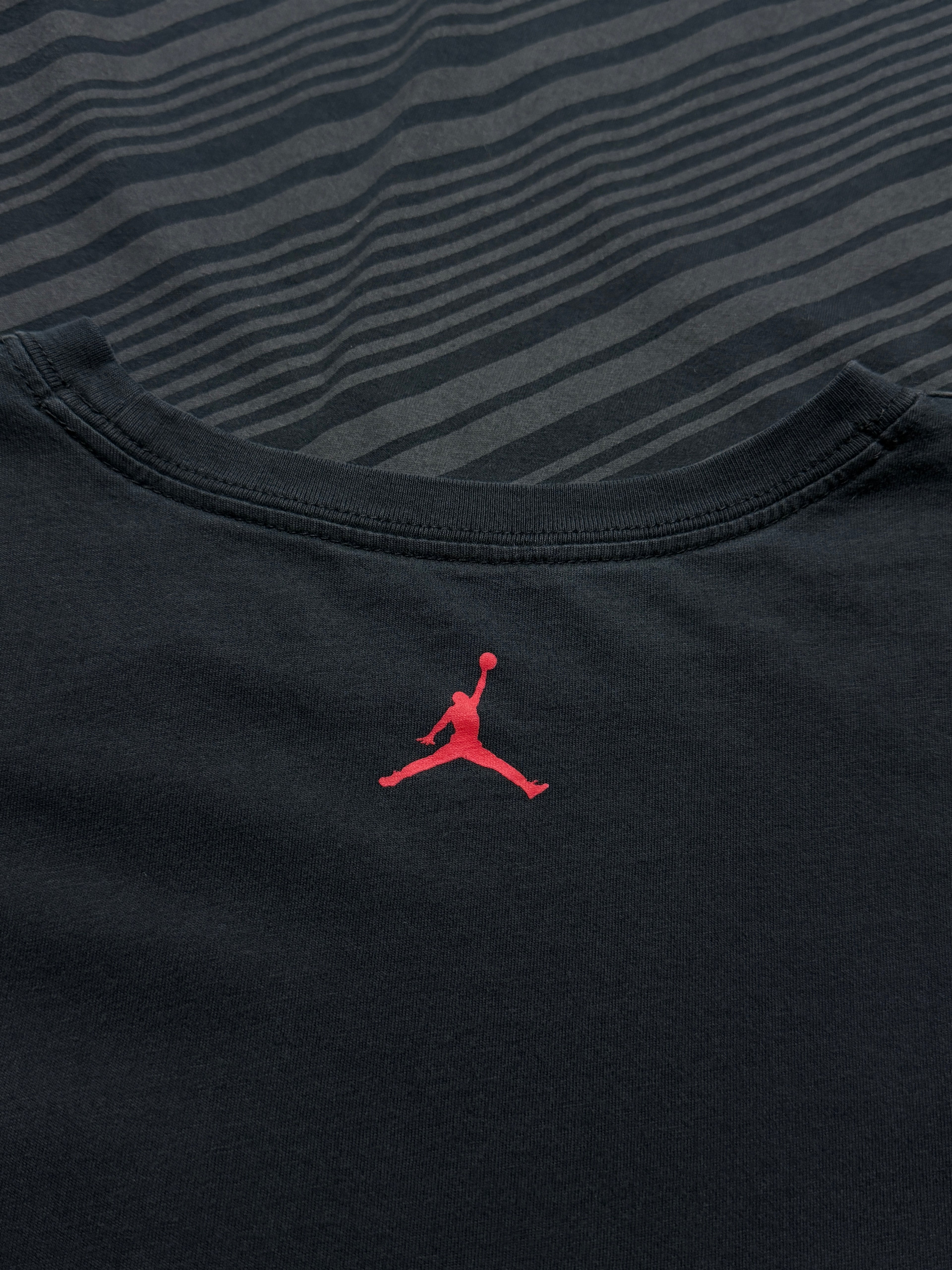 Playera Jordan Brand All-Over Geometric Pattern – L