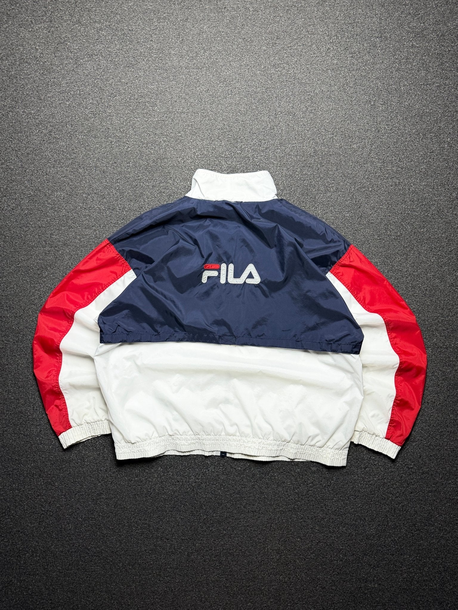 Chamarra Rompevientos Fila Vintage Colorblock – (L) - Reuse Industry | Segunda Mano, Sportswear & Vintage