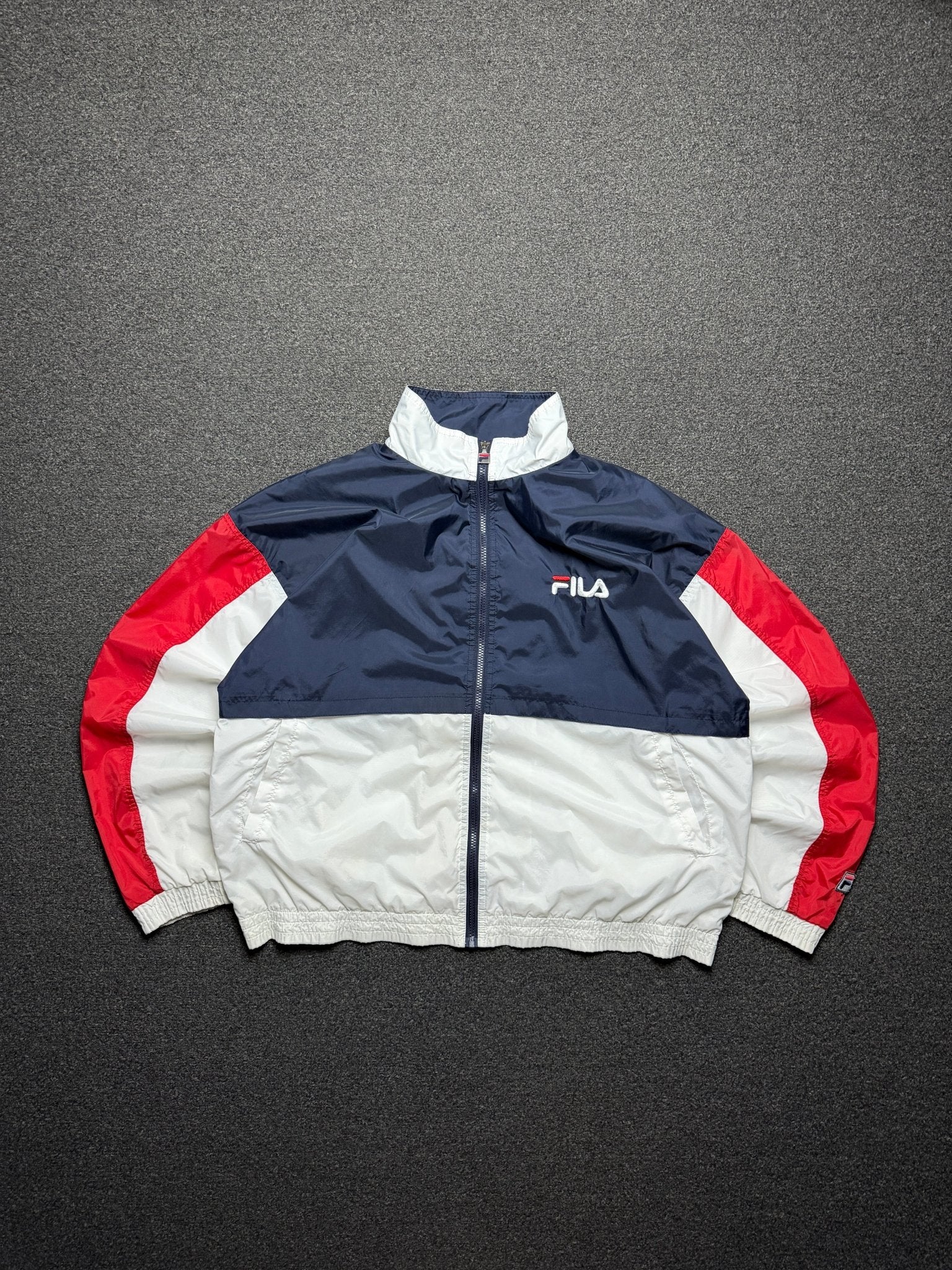 Chamarra Rompevientos Fila Vintage Colorblock – (L) - Reuse Industry | Segunda Mano, Sportswear & Vintage