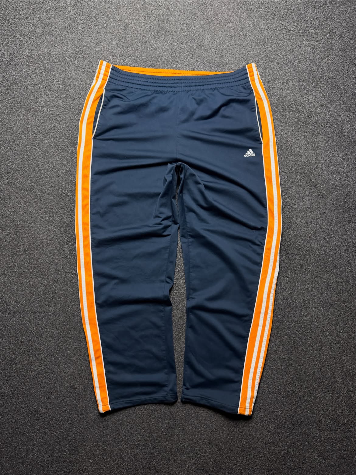 Pants Adidas Vintage Performance – L - Reuse Industry