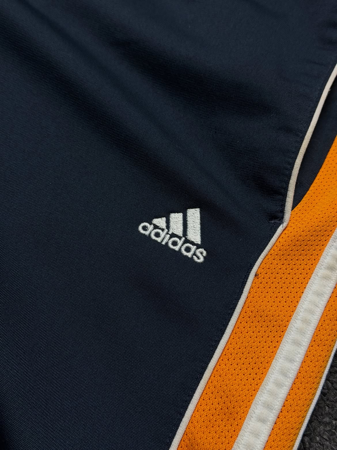 Pants Adidas Vintage Performance – L - Reuse Industry