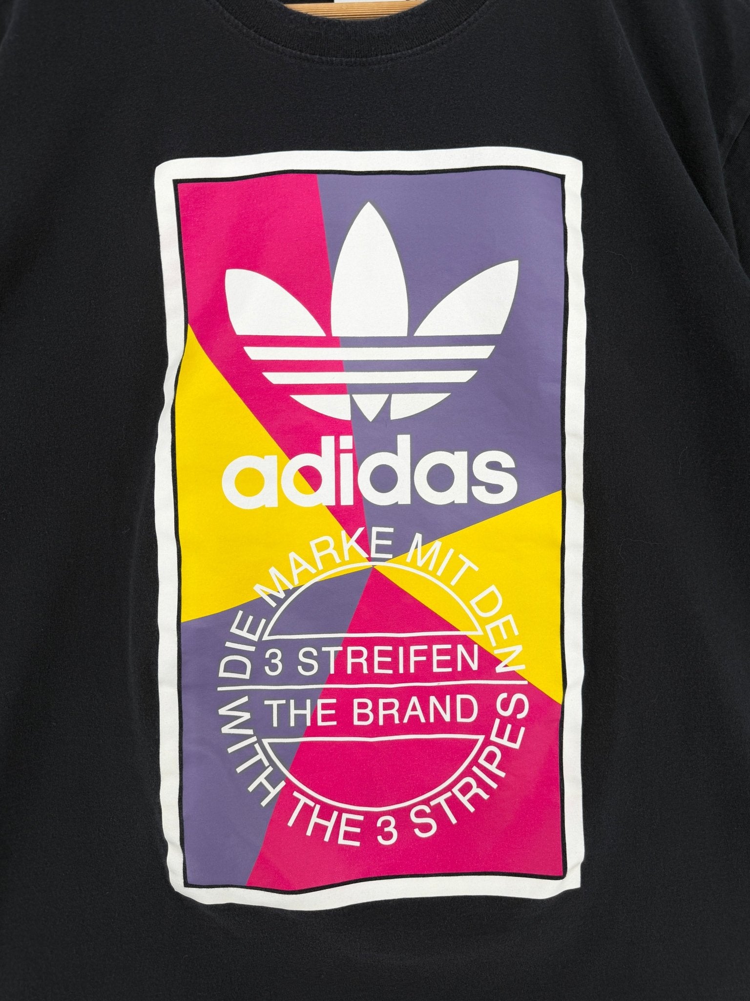 Playera Adidas Originals Geometric Trefoil Negra – (XL) - Reuse Industry | Segunda Mano, Sportswear & Vintage