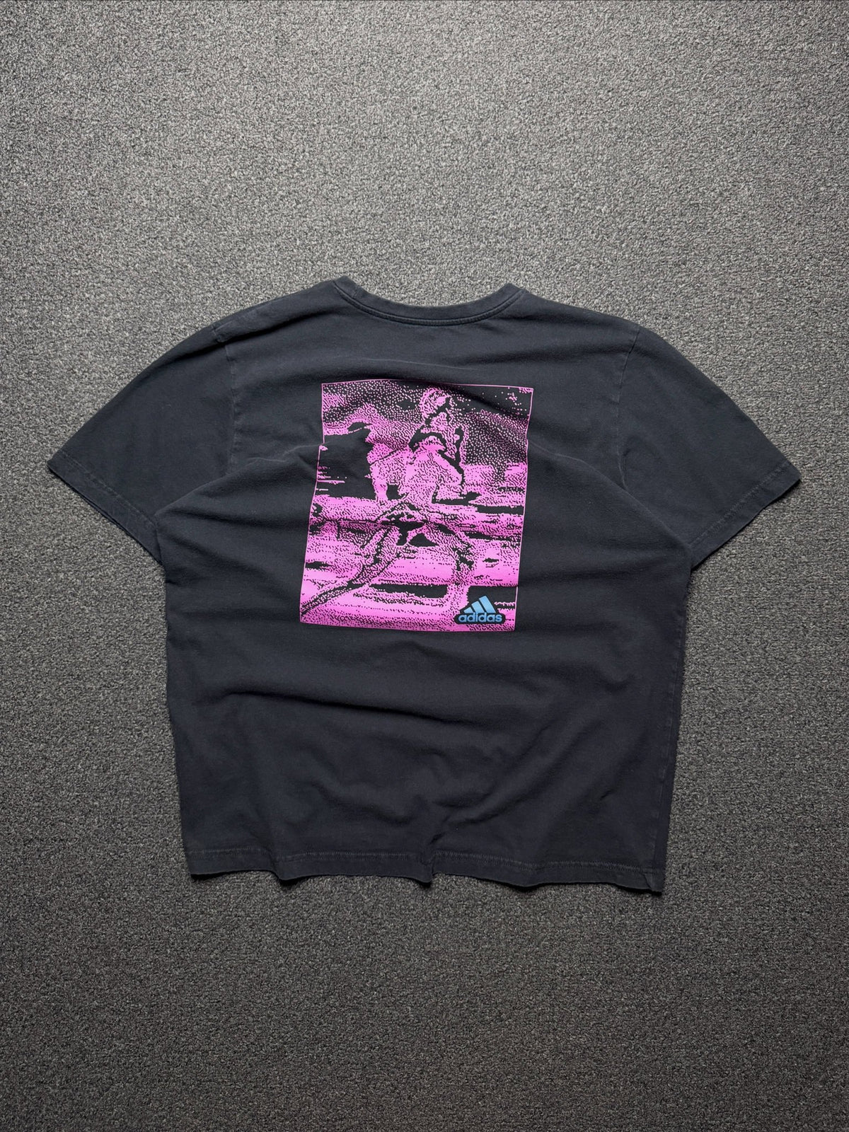 Playera Adidas Physical Ed. Dept. – L - Reuse Industry