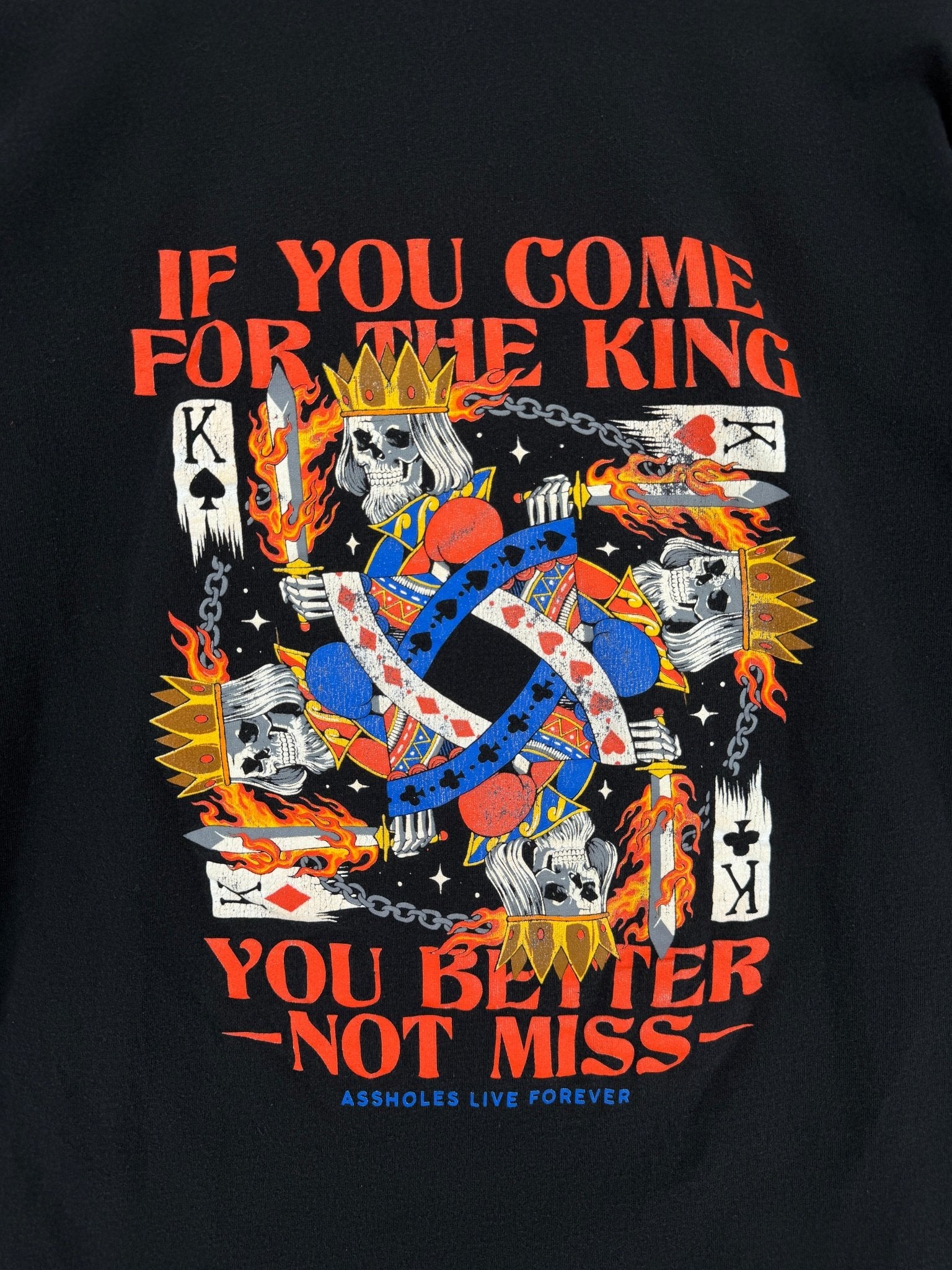 Playera Assholes Live Forever "If You Come For The King" – (XXL) - Reuse Industry | Segunda Mano, Sportswear & Vintage