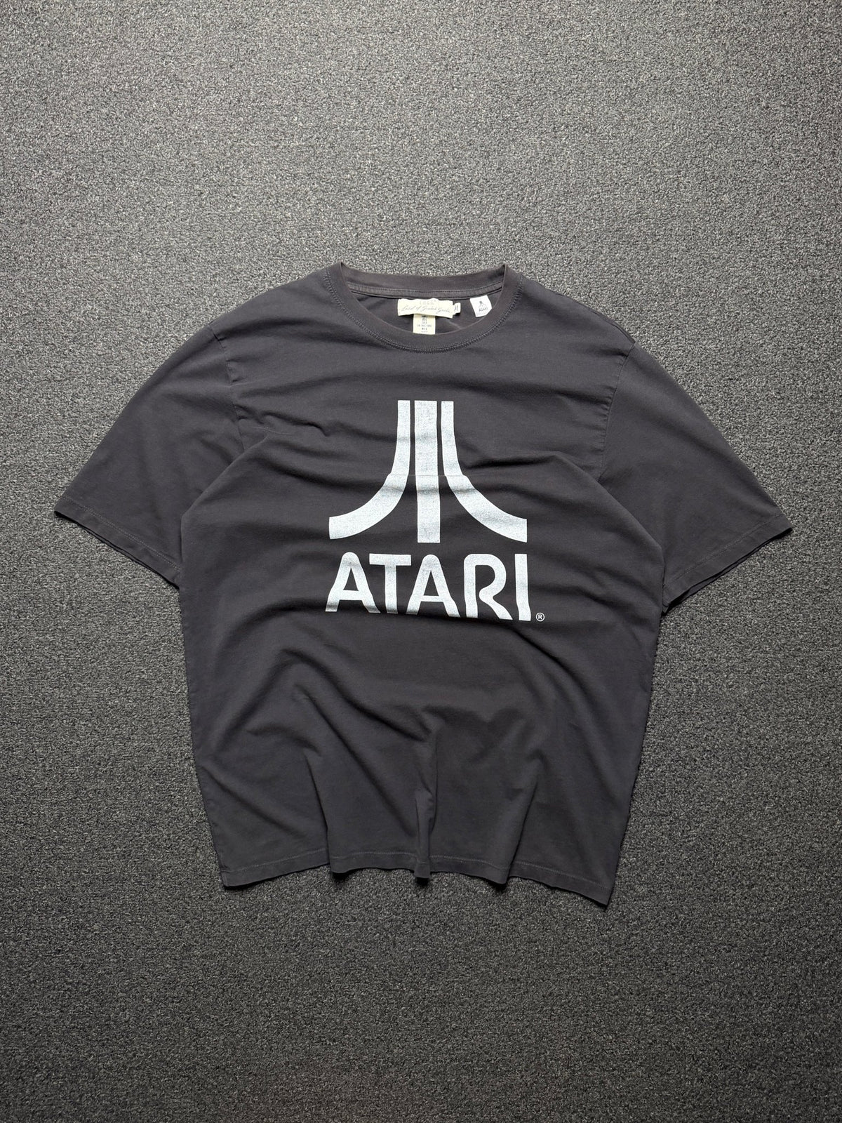 Playera H&M L.O.G.G. Atari Retro – L - Reuse Industry