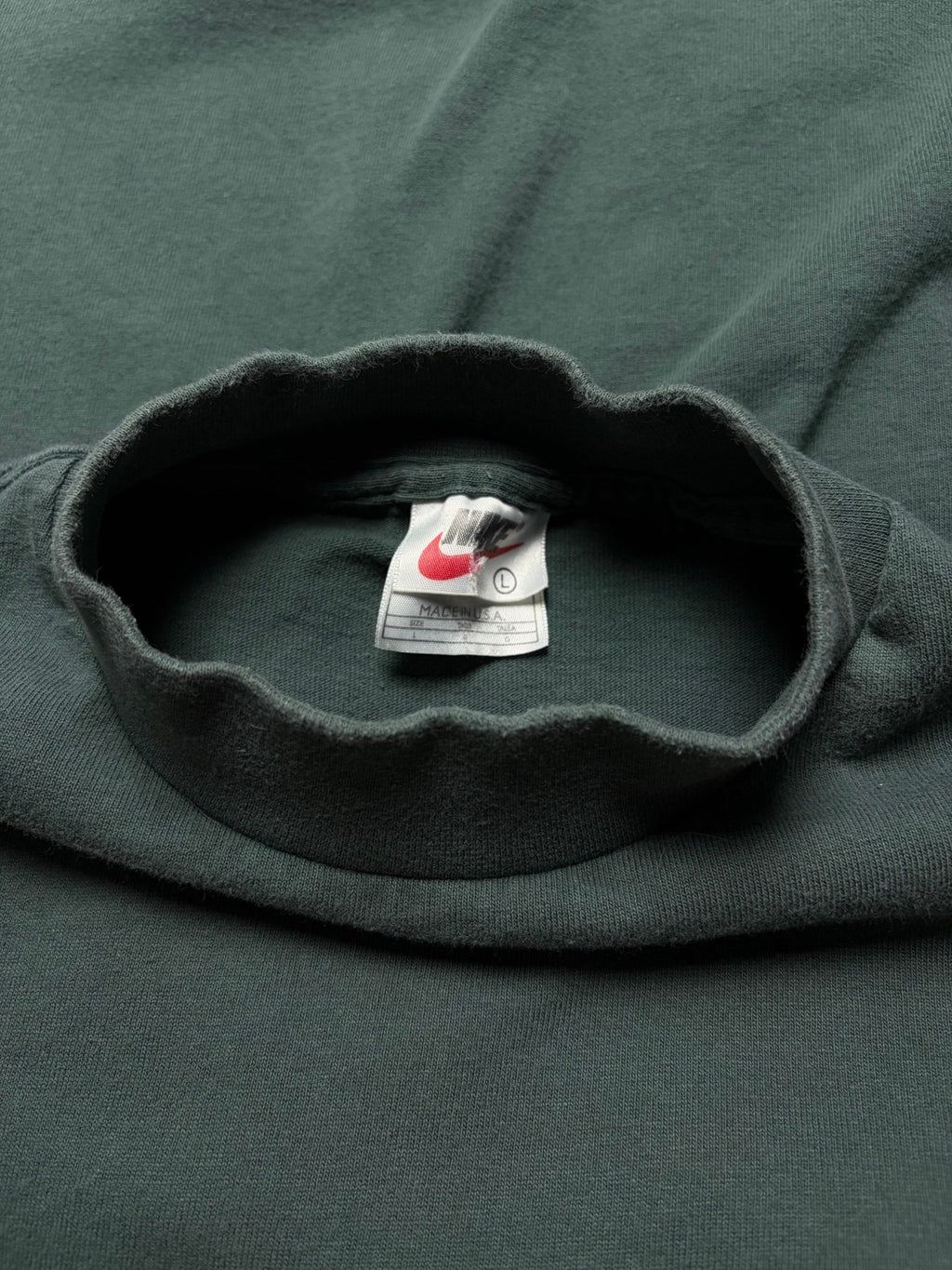 Playera Manga Larga Nike Mock Neck Vintage – (L) - Reuse Industry | Segunda Mano, Sportswear & Vintage