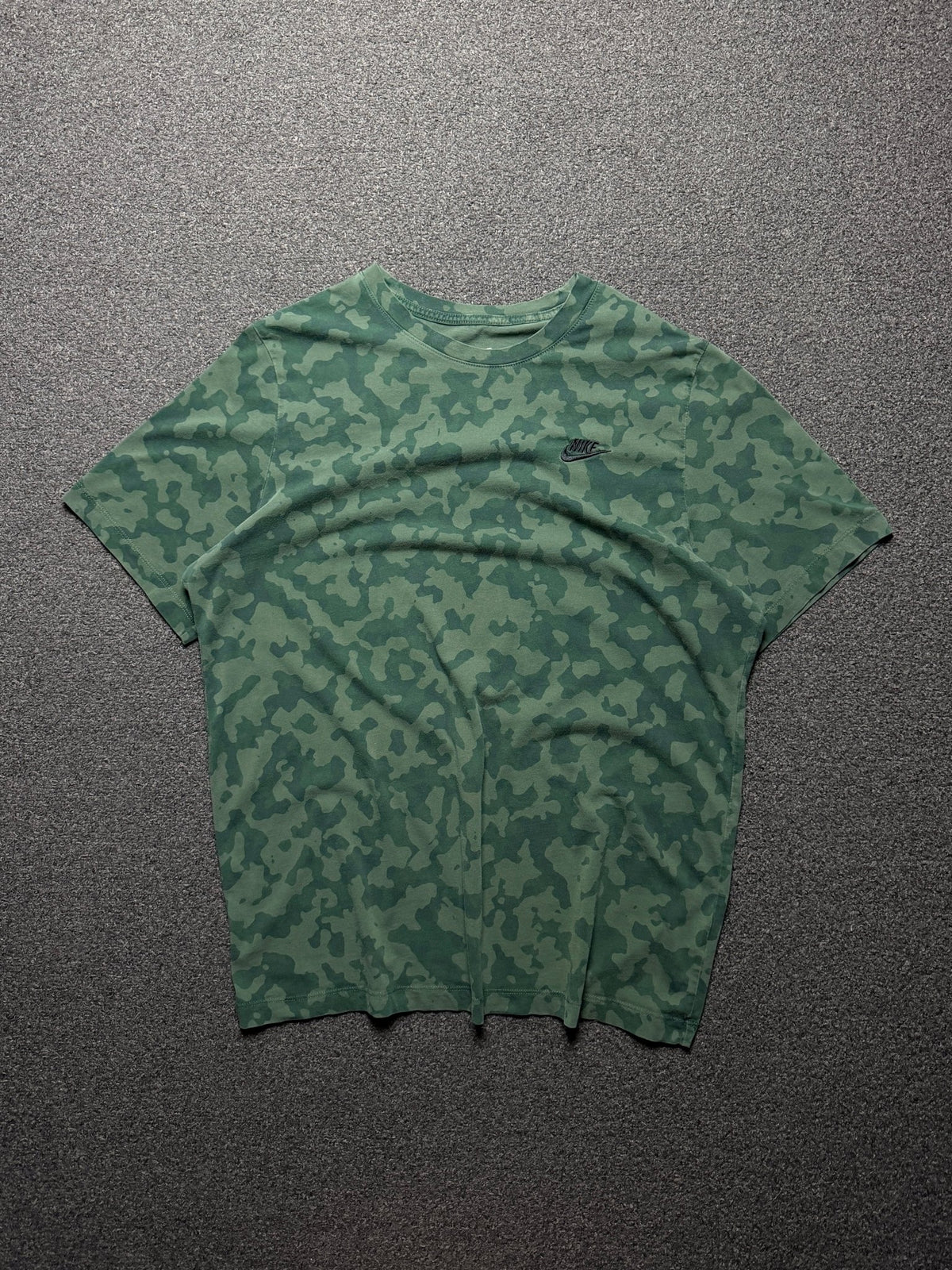 Playera Nike Camo – XL Tall - Reuse Industry