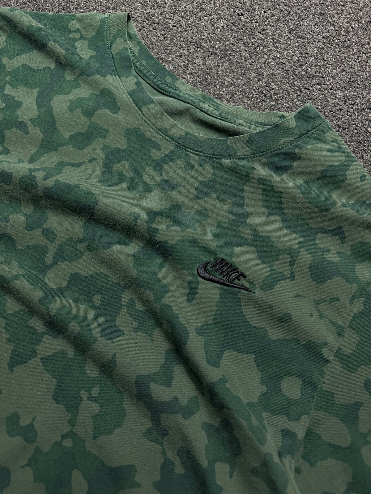 Playera Nike Camo – XL Tall - Reuse Industry