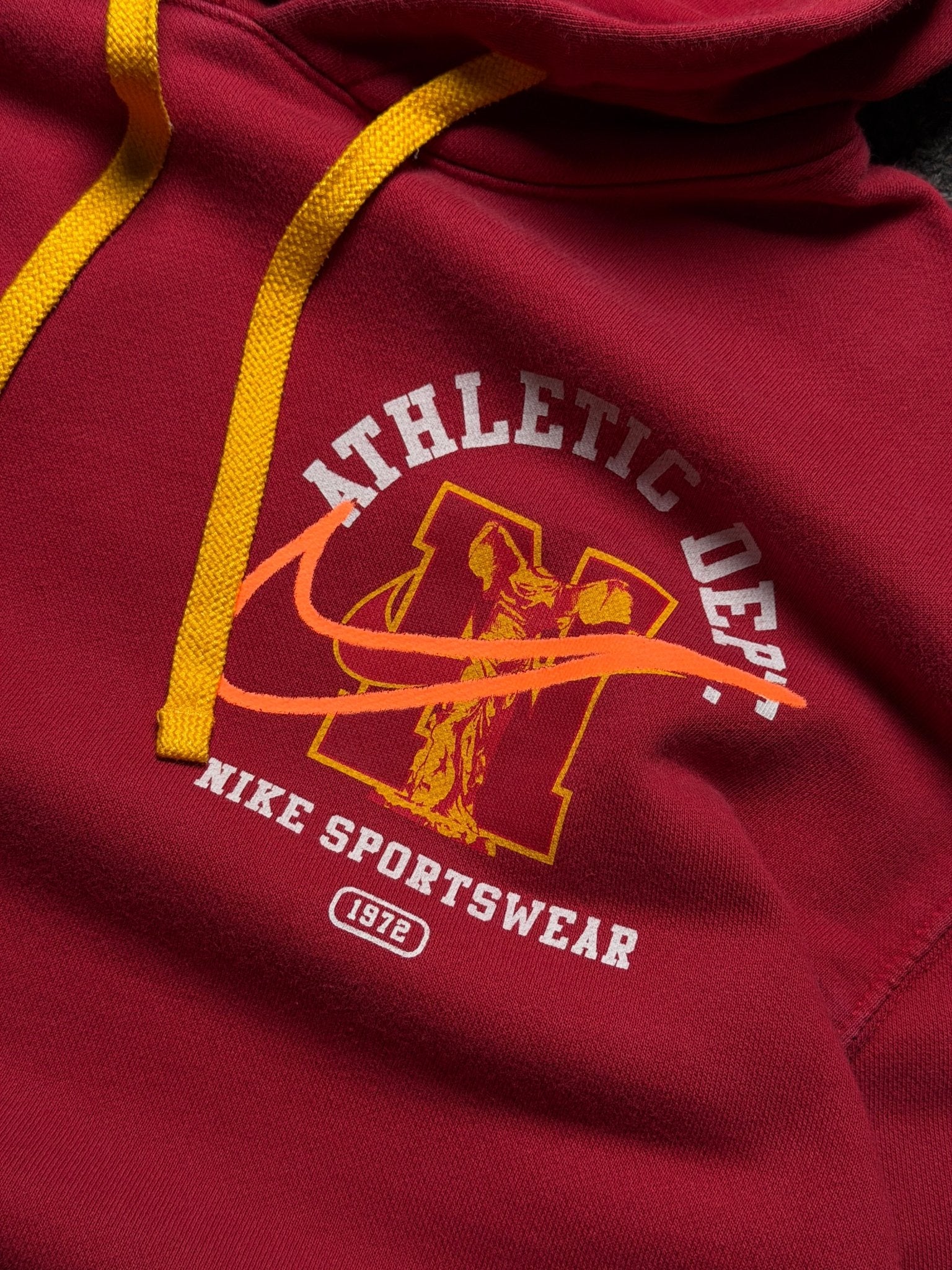 Sudadera Nike Athletic Dept Vintage Hoodie – (M) - Reuse Industry | Segunda Mano, Sportswear & Vintage
