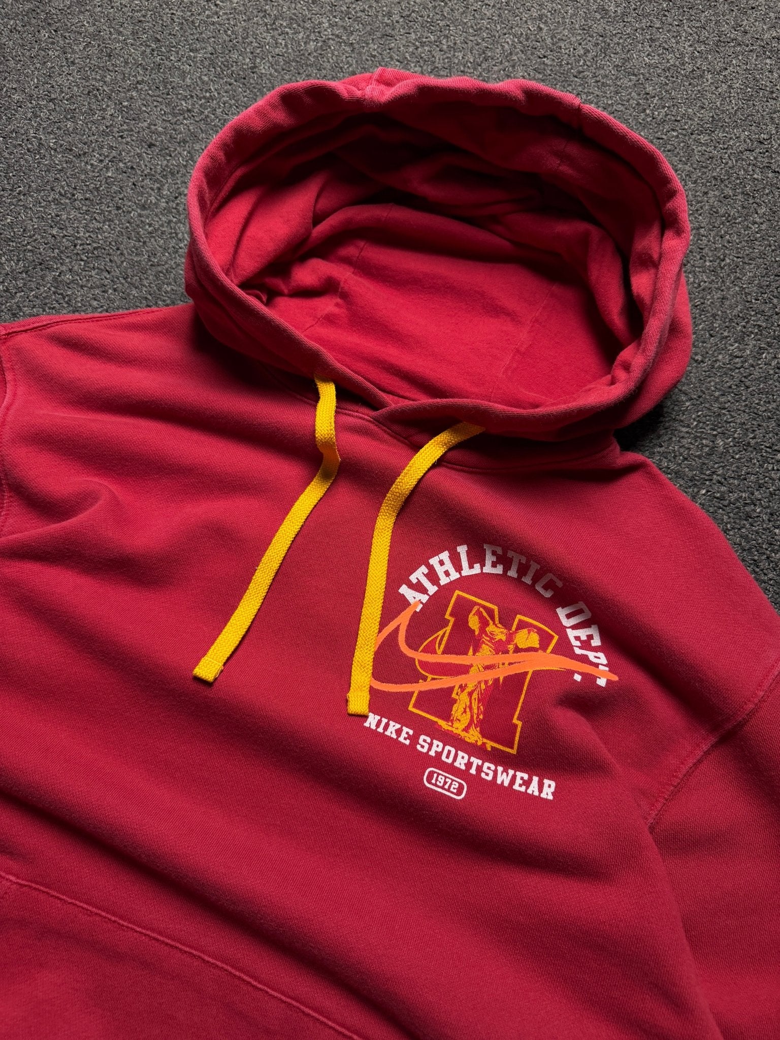 Sudadera Nike Athletic Dept Vintage Hoodie – (M) - Reuse Industry | Segunda Mano, Sportswear & Vintage