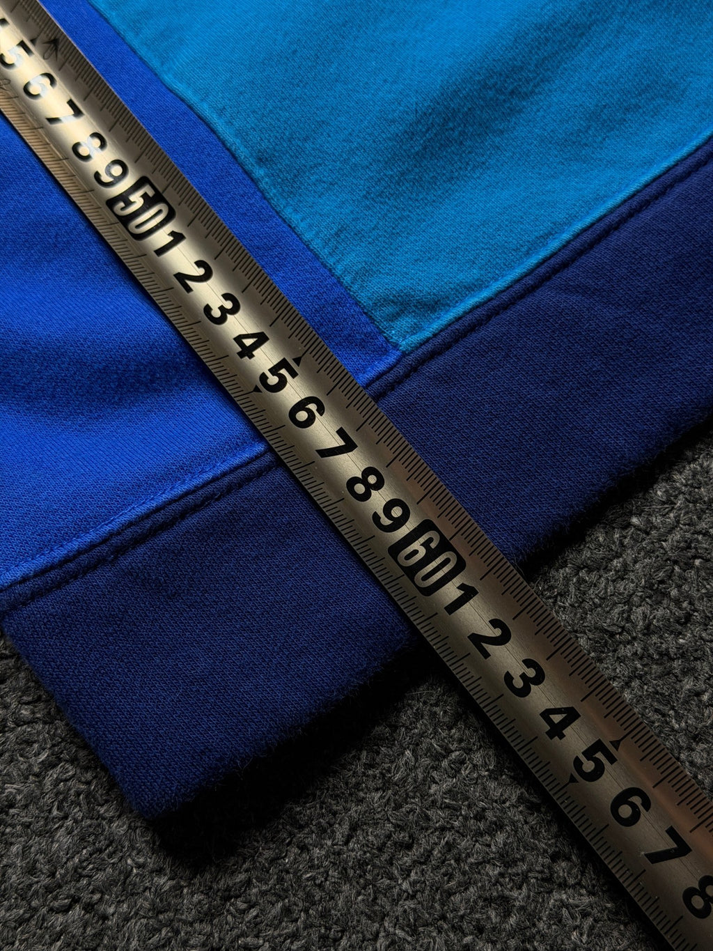 Sudadera Nike Crewneck Colorblock Azul / Turquesa – XL Juvenil (Fits XS/S Adulto) - Reuse Industry