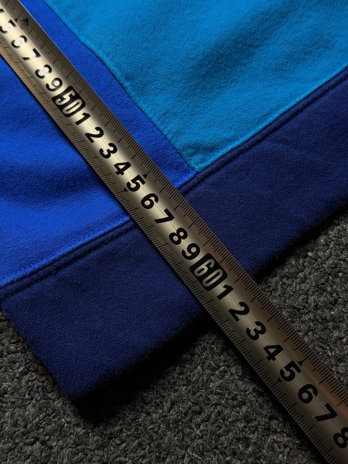 Sudadera Nike Crewneck Colorblock Azul / Turquesa – XL Juvenil (Fits XS/S Adulto) - Reuse Industry