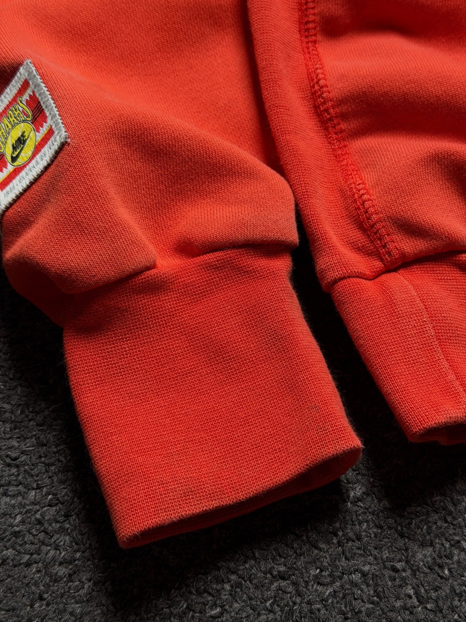 Sudadera Nike Standard Issue Basketball Sharks – S - Reuse Industry