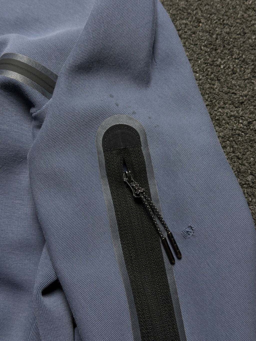 Sudadera Nike Tech Fleece Full Zip – S - Reuse Industry