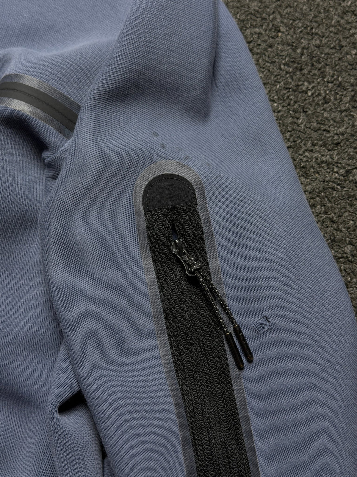 Sudadera Nike Tech Fleece Full Zip – S - Reuse Industry