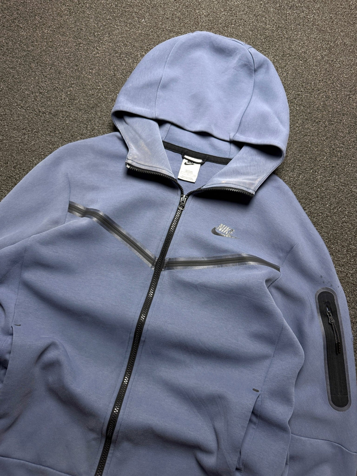 Sudadera Nike Tech Fleece Full Zip – S - Reuse Industry