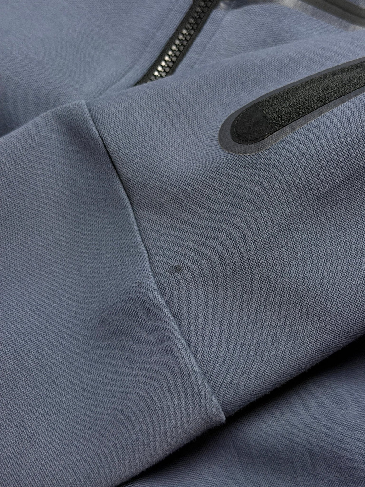 Sudadera Nike Tech Fleece Full Zip – S - Reuse Industry