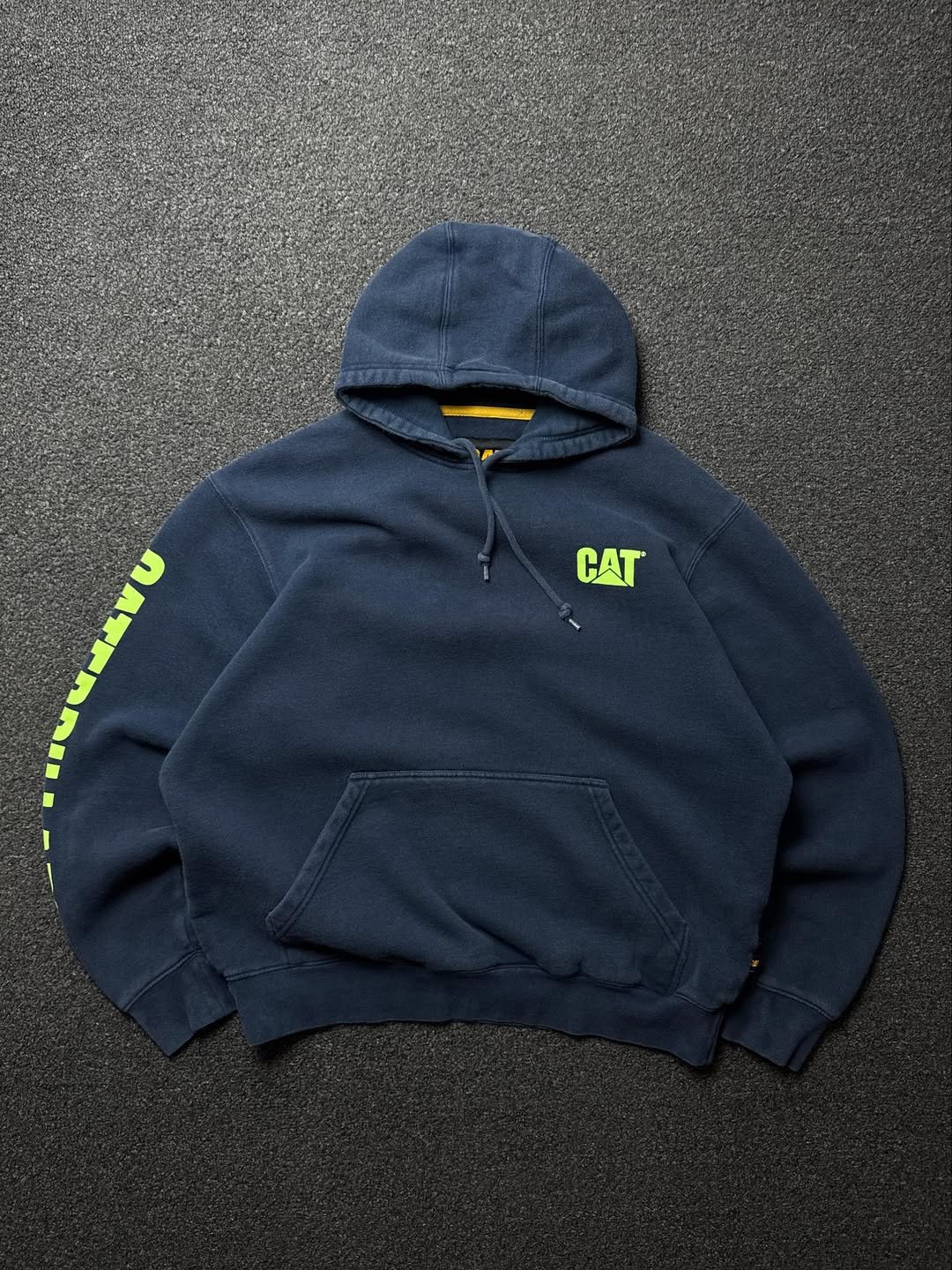 Caterpillar Hoodie (XL)