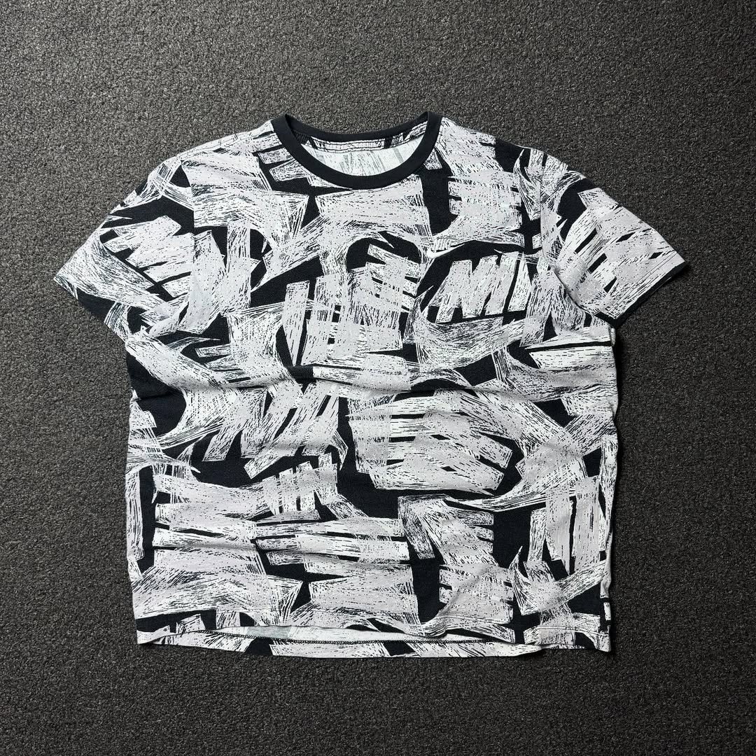 Nike Tee (XL)