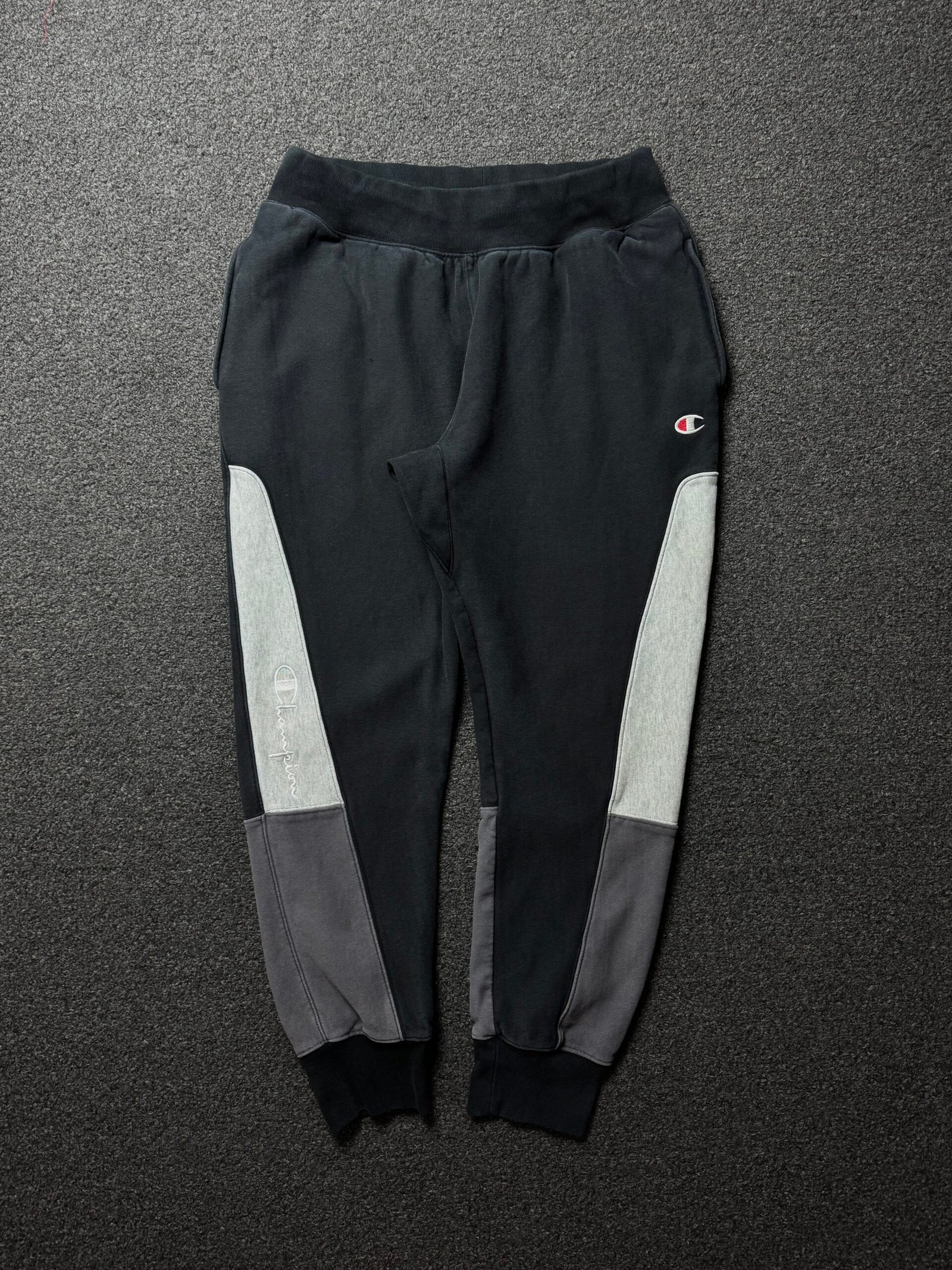 Champion Reverse Weave Sweatpants (XL)