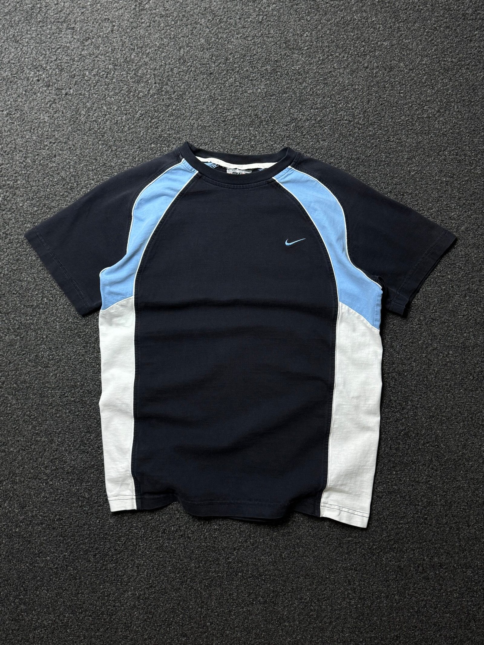 [Bootleg / F] Vintage Nike Tee (M)